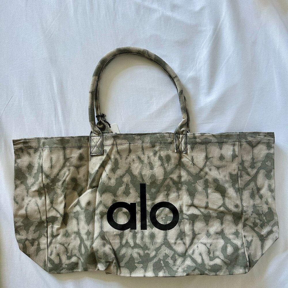 ALO Yoga Green and Gray Tote Bag